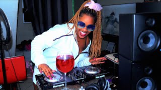 AMAPIANO MIX 2024  9 NOVEMBER  FEMALE DJ  HAZEY SA [upl. by Kcitrap926]