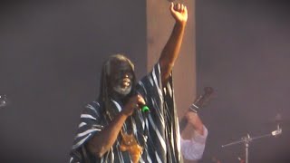 Tiken Jah Fakoly  quotPlus rien ne métonnequot  Fête de lHumanité  Brétigny 15092024 [upl. by Hughes]