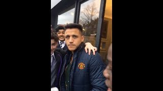 ALEXIS SANCHEZ CONFIRMS TRANSFER TO MANCHESTER UNITED IN LONDON [upl. by Hujsak]