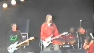 The Offspring  02  Come Out And Play Glastonbury 95 [upl. by Polloch738]