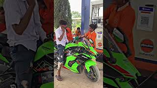 Kawasaki Ninja ZR10R Me Bhikhari Ne 15r🤑Ka petrol Dalya 😂 [upl. by Lucilia]