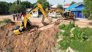 Cat 320D Excavator Get Stuck In Deep Mud Recovery By Others [upl. by Eilerua634]