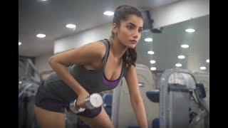 Aditi Hundias workout session at Talwalkars Cscheme gym [upl. by Isa835]