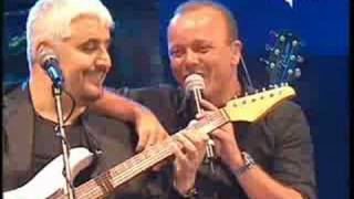 O scarrafone Pino Daniele Gigi DAlessio  Fischi per DAlessio live Napoli 2008 [upl. by Chainey]