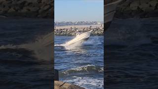 Boat  Center Console  Battles The Manasquan Inlet Wakes [upl. by Isla759]