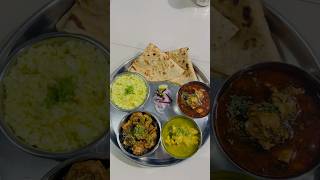 Chicken Thali 🥰😋🍗 shorts trending viral youtubeshorts [upl. by Yer545]