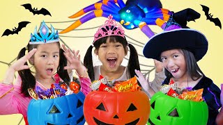 Emma Wendy and Jannie Favorite Halloween Trick or Treat Stories for Kids [upl. by Zap]