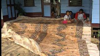 Tongan Arts and Crafts Tapa Cloth Making [upl. by Noguchi357]