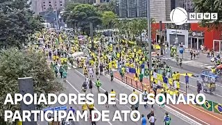 Apoiadores de Bolsonaro participam de ato na Avenida Paulista [upl. by Pimbley977]