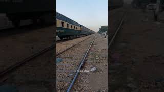 Karachi se Lahore aane wali Karachi Express 🚂 [upl. by Lacombe]