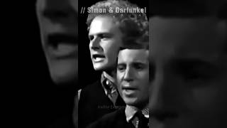 Simon amp Garfunkel  Mrs Robinson Live 1981  Mrs robinson Simon and Garfunkel [upl. by Kreit310]