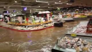 Inondations de lhypermarché de La Rocade à Furiani [upl. by Ardnued]