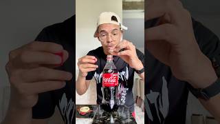 Experimento com Cocacola e Mentos funny shorts [upl. by Oskar]