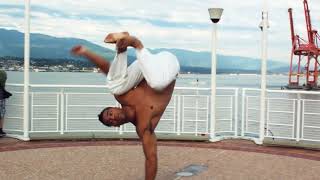 Marcus quotLeloquot Aurelio  the best capoeira solo [upl. by Enirtak156]