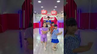 Đọ chiều cao cùng lớp Kid Dance Thầy Huy nào  Trend tắt đèn Douyin  Follow Me [upl. by Sperry]