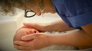 Voyage au cœur de la thalasso bain bébé  Oscar  Clinique de la Muette [upl. by Basia865]